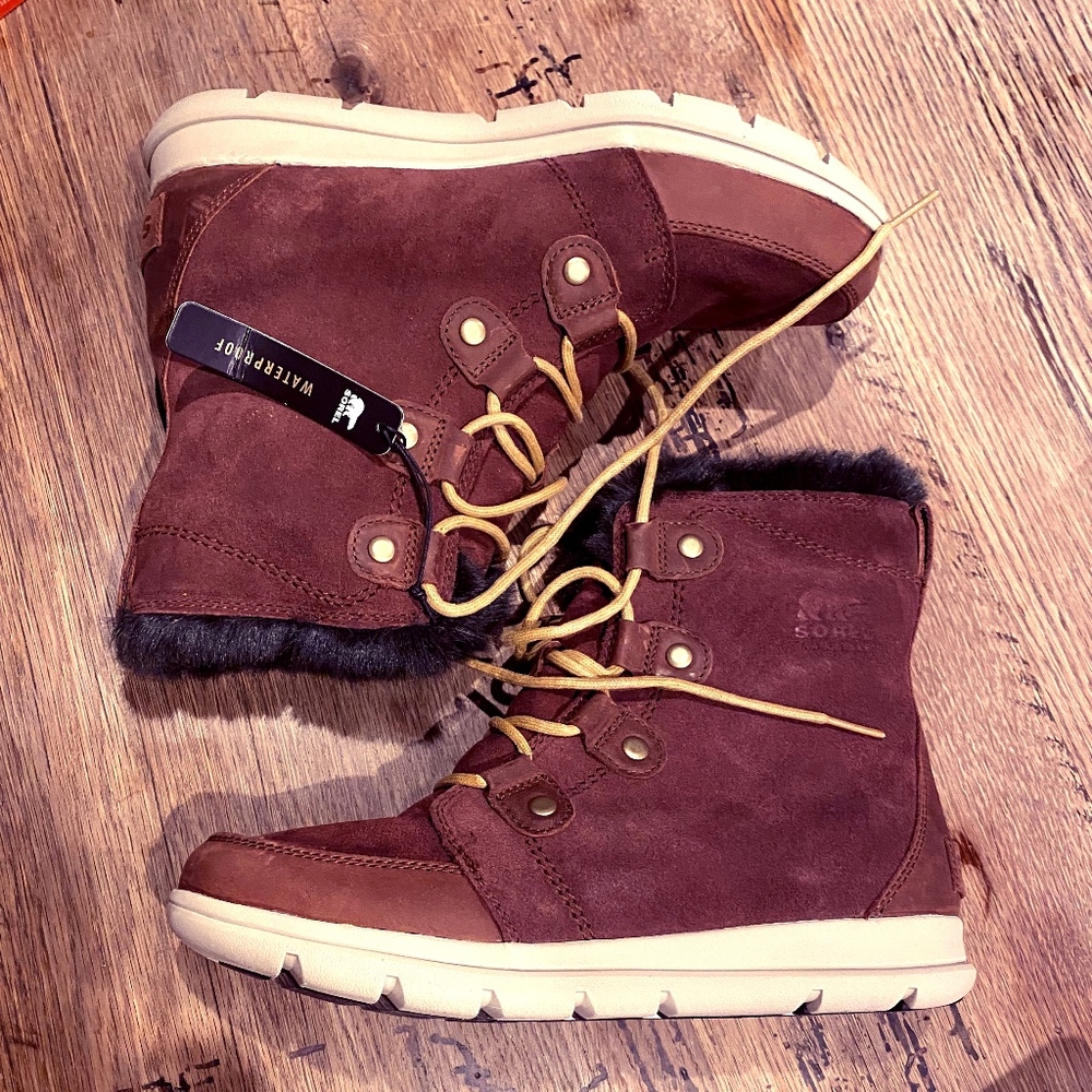 NWT Sorel Explorer Joan Women’s 11 in Burro